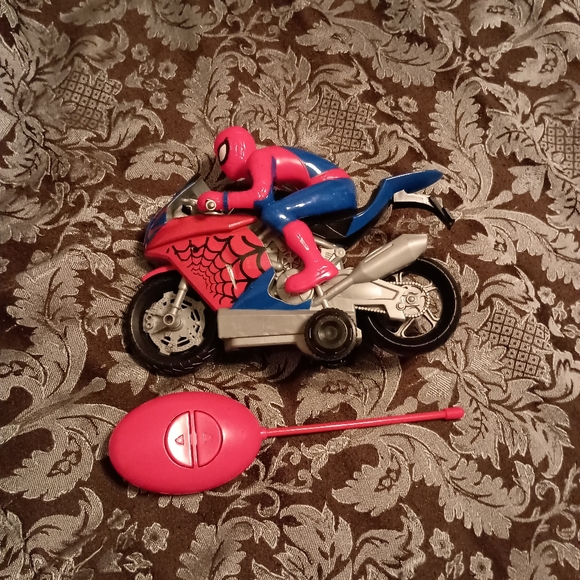 Spider-Man Spidey Marvel Motorcycle Biker Bike Remote Control Toy - Picture 1 of 10